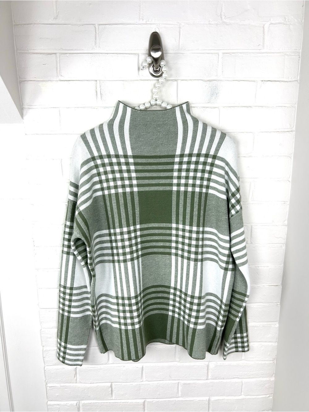 Max Studio Green Windowpane Plaid Knit Sweater Size L